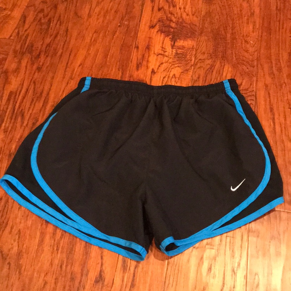 Women’s Nike Dri-Fit Tempo Shorts